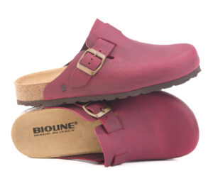 Zoccoli rosso granato Bioliine in cuoio ingrassato con suola anatomica.
