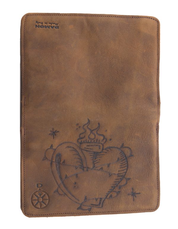 Dalim Gum Brown Heart Pyrography