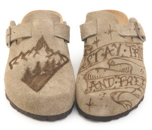 1900 Sand Pirografia Stay True And Free